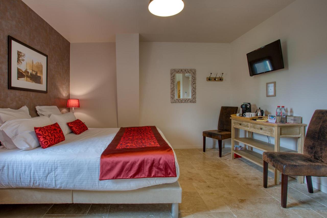 Domaine Des Pierres Blanches - Chambres D'Hotes Carlux Exteriör bild